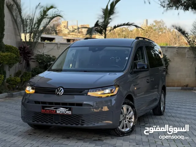 فولكس فاجن كادي ترخيص 2022/ركاب 6+1 محرك 2000 ديزل جير اوتاوماتيك 122 حصان
