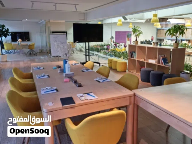 استثمار رائع، كل شي جاهز حتى الزباين. المشروع قائم من 3 سنين مقهى للدراسة في الياسمين