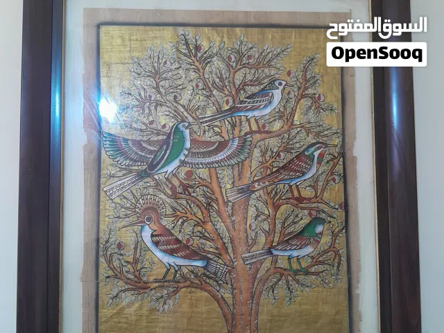 لوحة فنية يدوية أصلية بإطار خشبي فاخر – قطعة ديكور مميزة