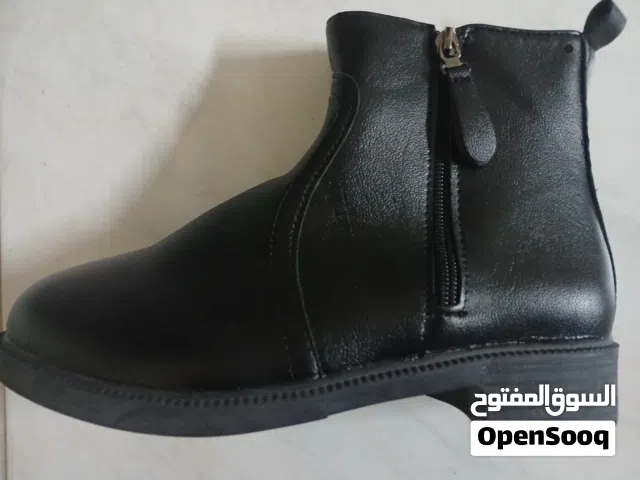 بوت مرتب عدد 2 جديد بعلبته