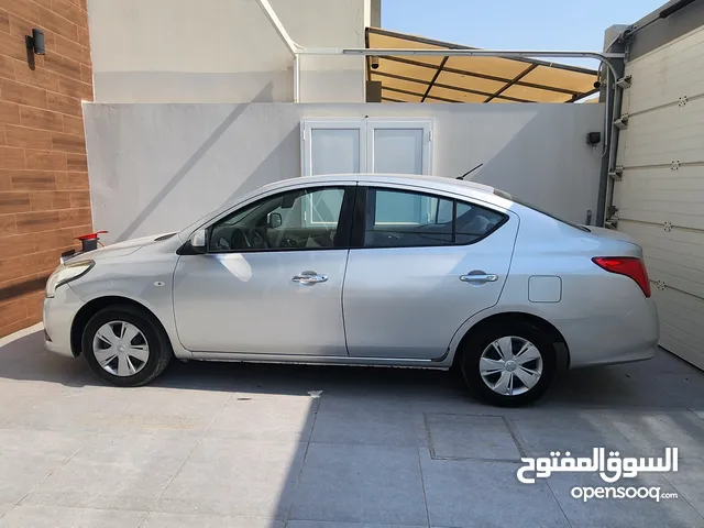 nissan sunny 2016