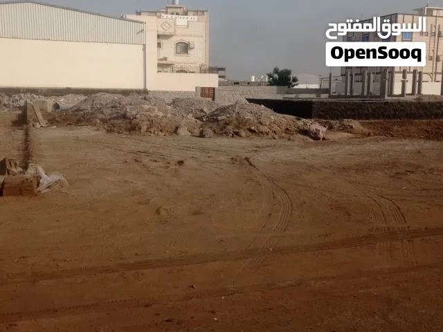 للبيع ارضيه في منطقه سكنيه