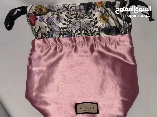 شنطة/ باوتش غوتشي اصلي جديد لم يستخدم من قبل للبيع