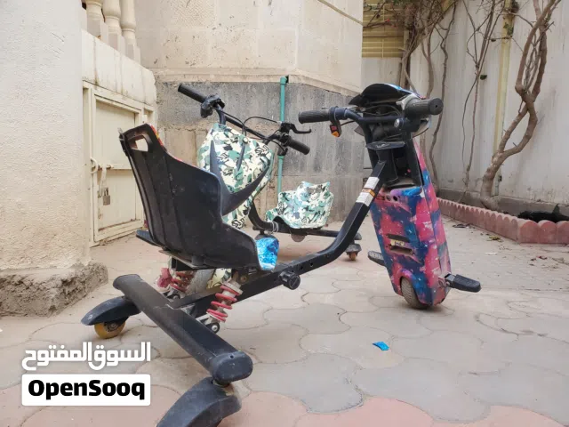 2 سكورتز للبيع مخزن بحاله الوكاله مع توابعهن