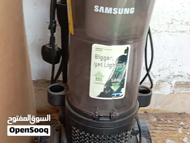 مكنسه كهربائيه