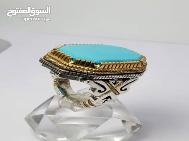 خاتم فاخرمصنوع يدويامن الفضة الخالصة(925) مزود بحجرالعقيق شجري طبيعي يتميز بنقوش فريدةعلي شكل شجرة ا