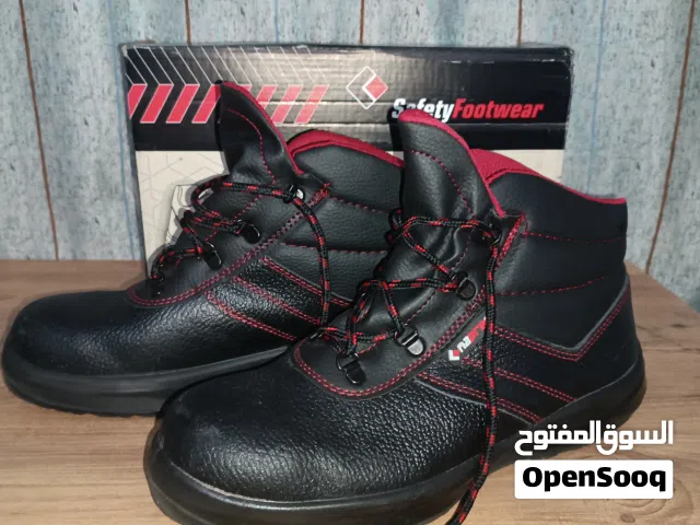 بوت سيفتي تركي مقاس 42
