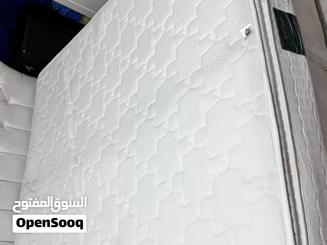للبيع فرشة متينة نظيفة بدون سبرنج mattress in good condition fir sale from hawally