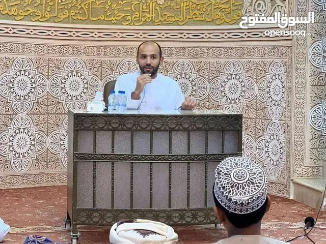 معلم لغة عربية وقران كريم خريج جامعة الأزهر الشريف (كلية اللغة العربية قسم الشريعة الإسلامية)
