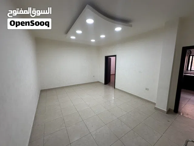 شقة فارغة للايجار الجبيهة  170 دينار                تصلح لعرسان فقط