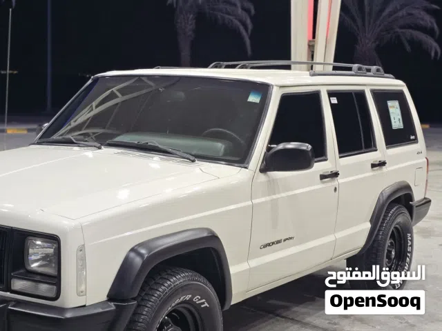 2001 جيب شيروكى Sport