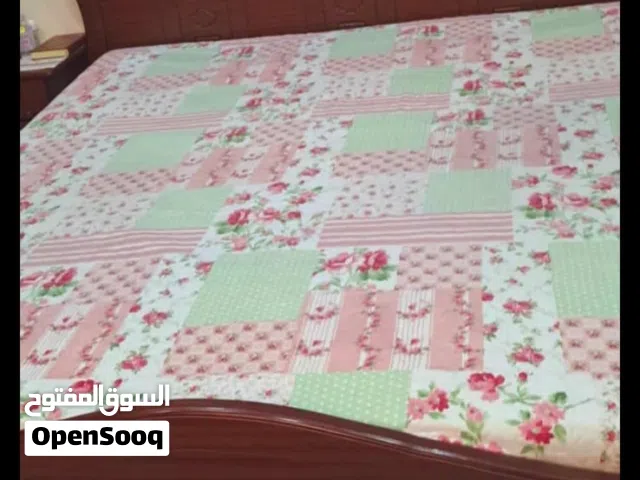 للبيع مستعجل مع المرتبة 300 قياس 200 x180