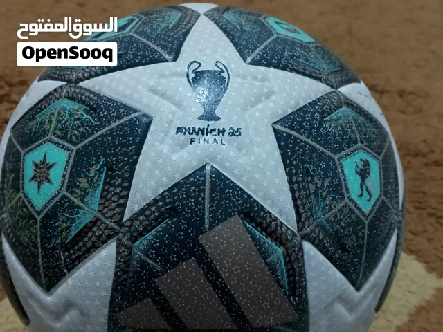 كورة دوري ابطال 2025