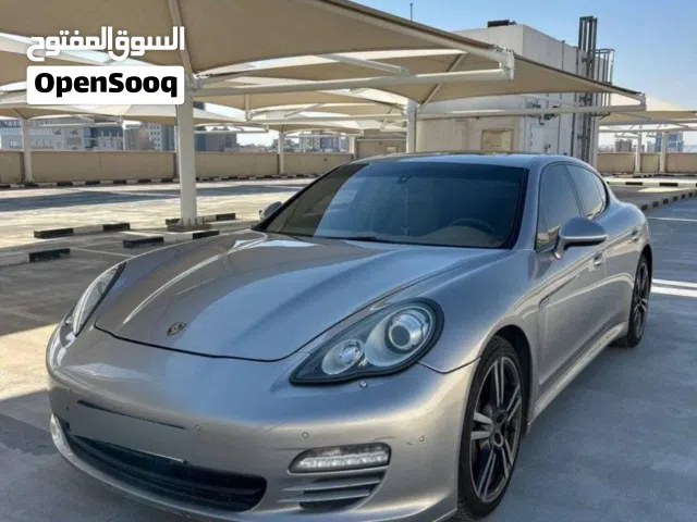 2012 بورش باناميرا Panamera 4