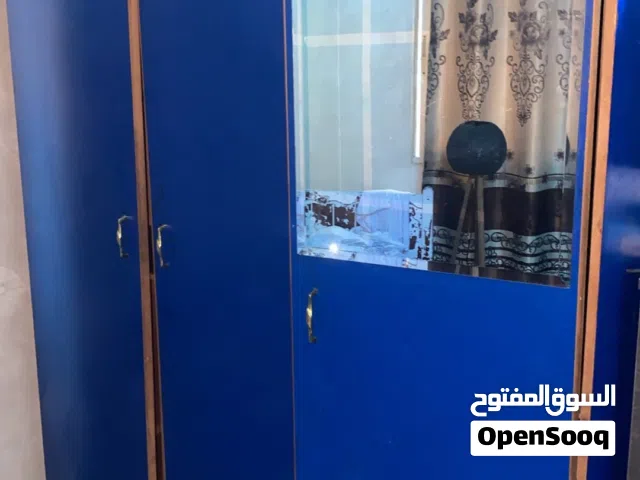 خزانه مستعمله بحالة جيدة جدآ وثقيله جدآ
