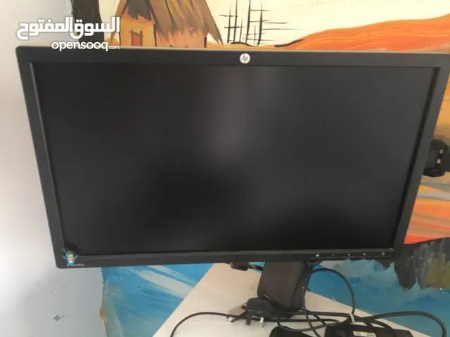 22" HP monitors for sale  in Muscat