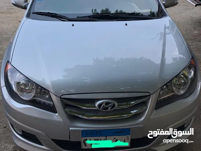 Sedan Hyundai in Giza