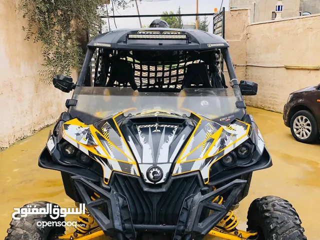 Can-Am Maverick 2015 in Jenin