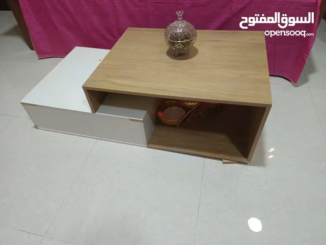 طاوله جمييله