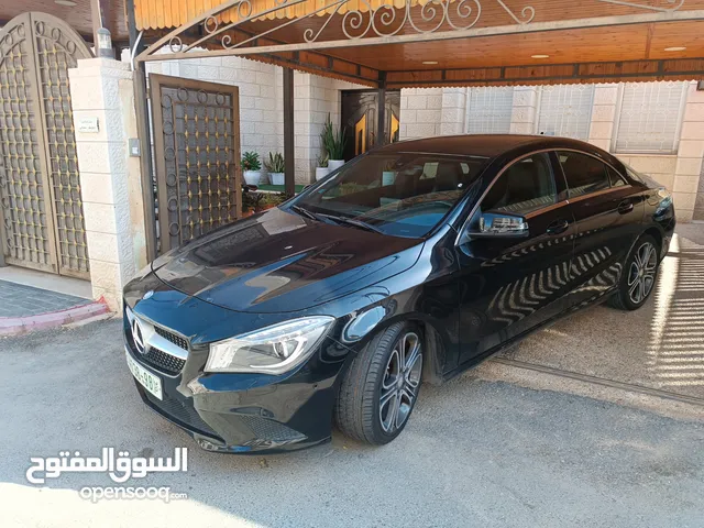 Mercedes CLA 200