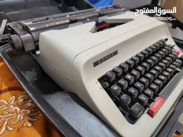 آلة كاتبة كلاسيكية KOVAC – مع حقيبة أصلية صلبة آلة كاتبة يدوية من الطراز القديم، مخصصة للغة الإنجليز