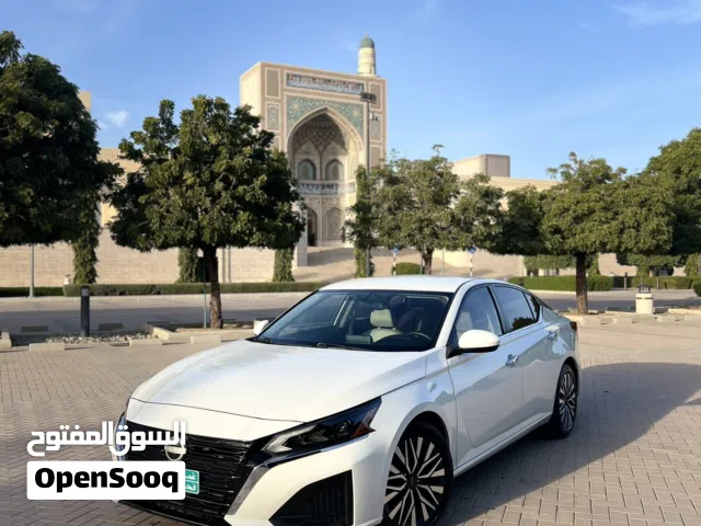 Used Nissan Altima in Al Batinah