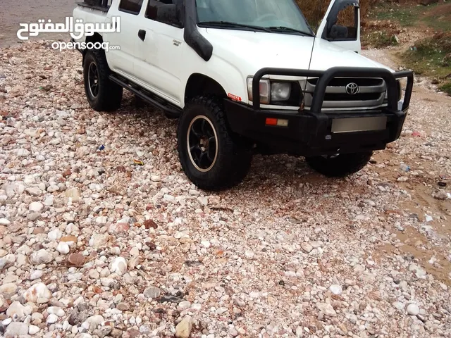 Used Toyota Hilux in Zarqa