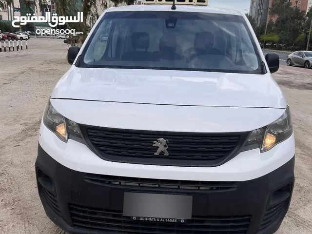 Used Peugeot Partner in Hawally