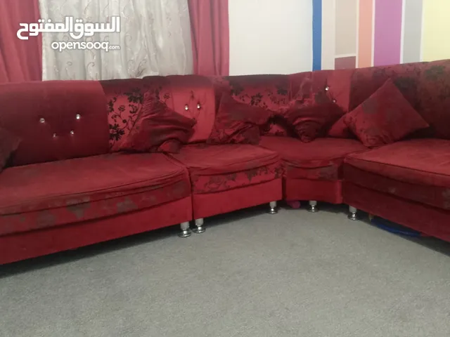 طقم كنب كورنر + طاولة سامبا + عرباية أطفال + بيرو تواليت