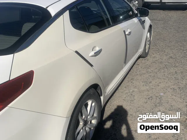 2013 كيا اوبتيما Standard