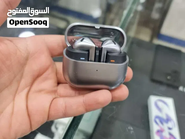 Samsung Buds 3 بحالة ممتازة جدا بسعر مميز