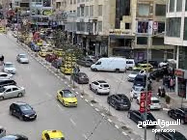 محل للبيع بمجمع تجاري