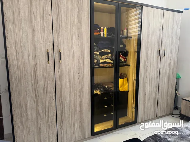 غرفة نوم مستعمل استعمال بسيط جدا