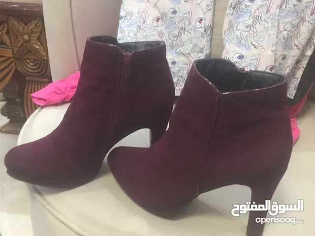 أحذية ستاتي نظيفة