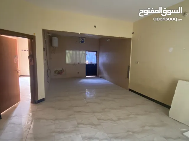281m2 Offices for Sale in Basra Baradi'yah