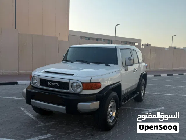 2010 تويوتا FJ Standard