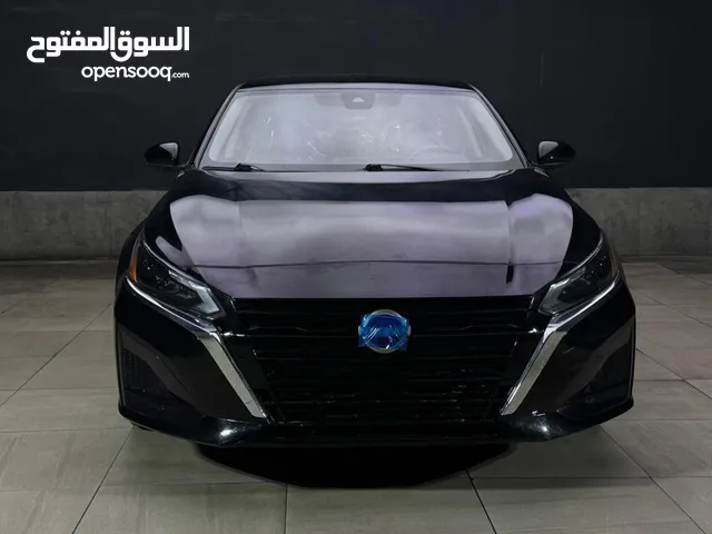 Nissan Altima 2021 SR, Black, 2023 shape