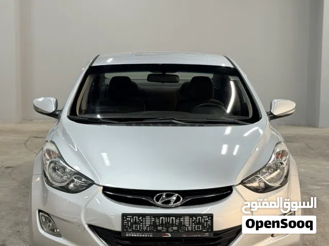 2011 هيونداي افانتي Limited