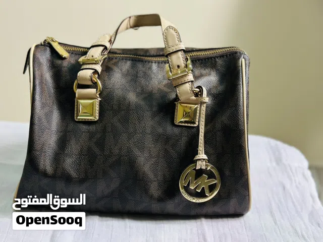 شنطة نسائية مايكل كورس