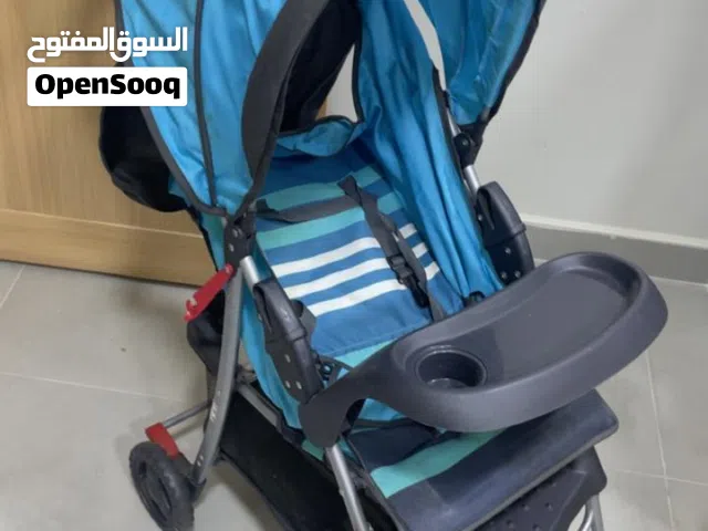 عربة أطفال نظيفه
