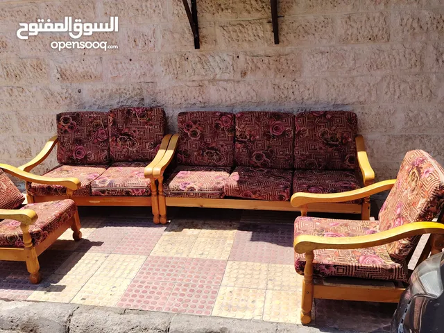 مرس جلوس بحالة جيدة ونظيف للبيع
