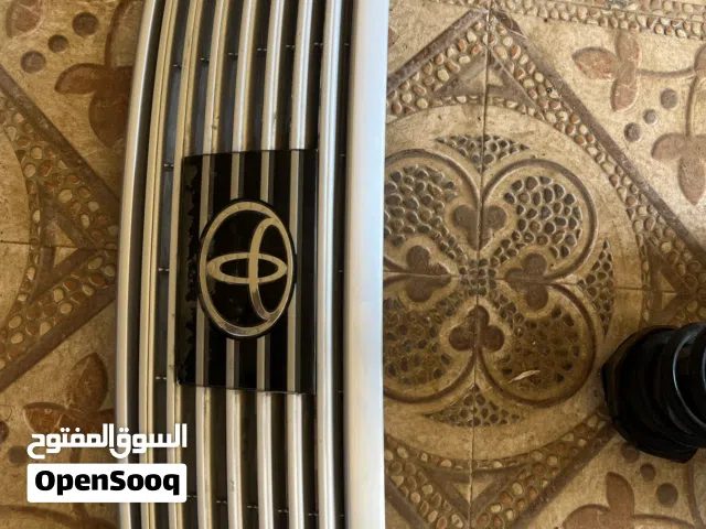 سيارة لكزس LS 430 موديل 2005 لون بني بحالة ممتازة مع جنوط وبيج داخلي