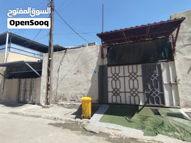 بيت في جمعيات الثانية خلف المدارس الخلدونية
