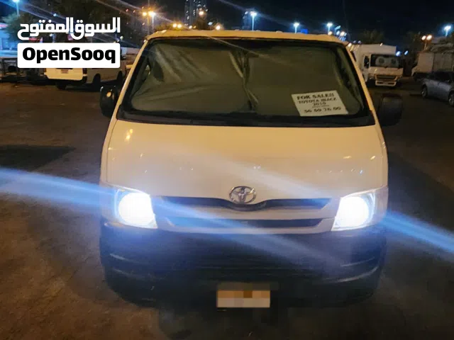 toyota hiace 2010 model