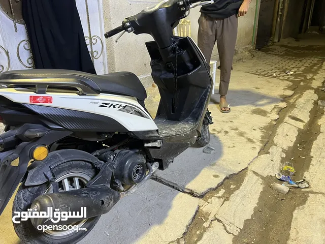 دراجه ماكس حديث نضافه فول ما مفتوحه كلشي بيه شغال سعر 600 وبيه مجال لشراي