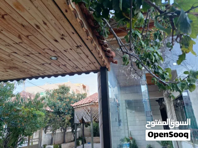 245 m2 More than 6 bedrooms Townhouse for Sale in Salt Al Salalem