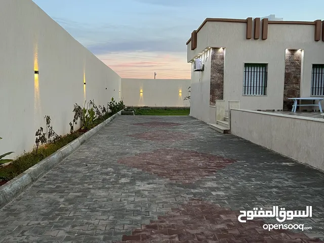 340m2 4 Bedrooms Villa for Sale in Benghazi Bu Hadi