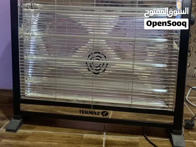 مدفئة كهربائية اربعة شعل بحالة ممتازة