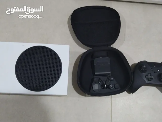 جهاز xbox series s مع يد تحكم