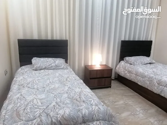 شقة مفروشة فاخرة للإيجار العاصمة عمان في منطقة تلاع العلي (شارع الجاردنز) من المالك مباشرة